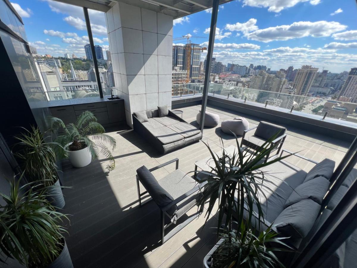 The Penthouse Kyiv Lägenhet Exteriör bild