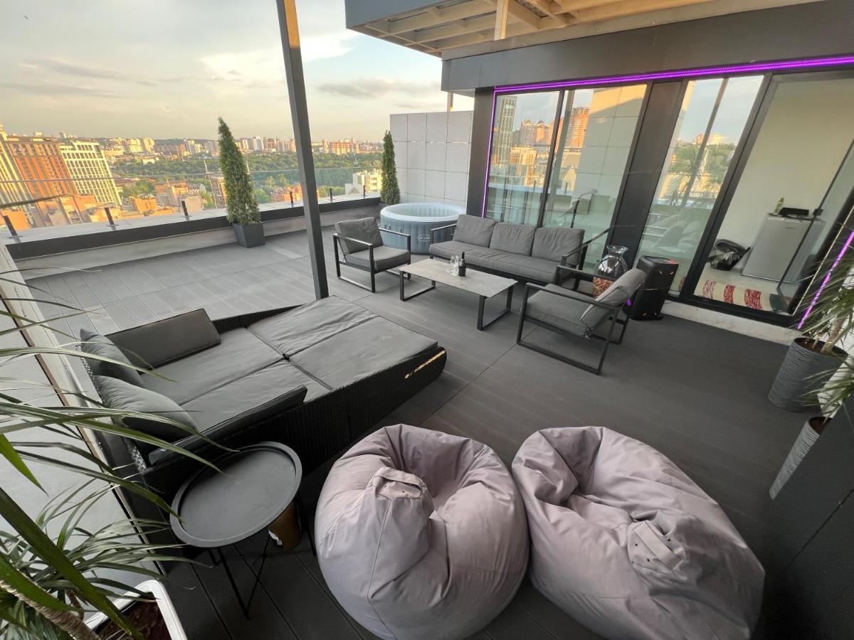 The Penthouse Kyiv Lägenhet Exteriör bild